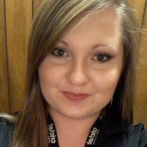 Meet your Posher, Leslie